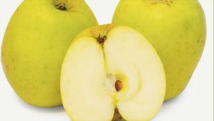 Drei angeschnittene Äpfel